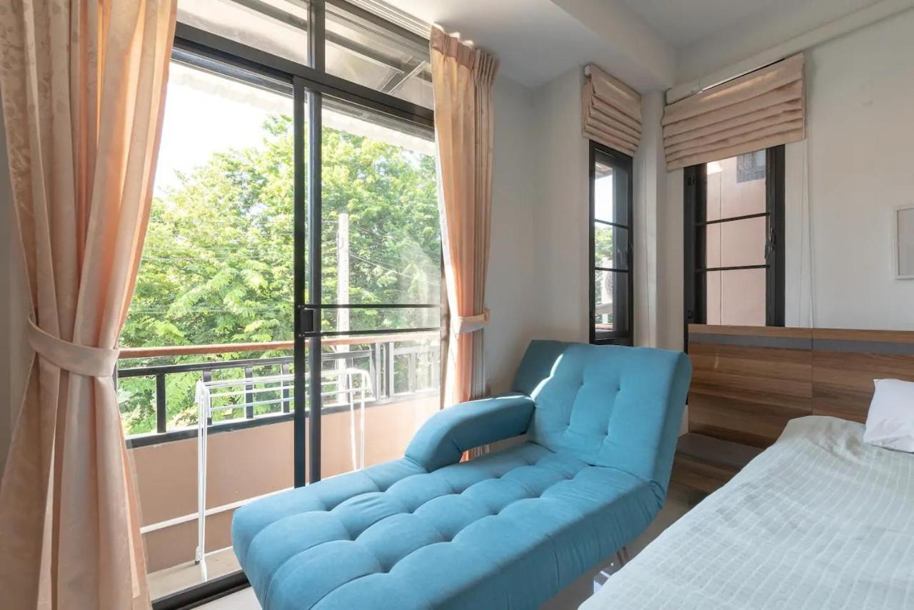 Loft Style Townhouse Near Old City เชียงใหม่ ภายนอก รูปภาพ