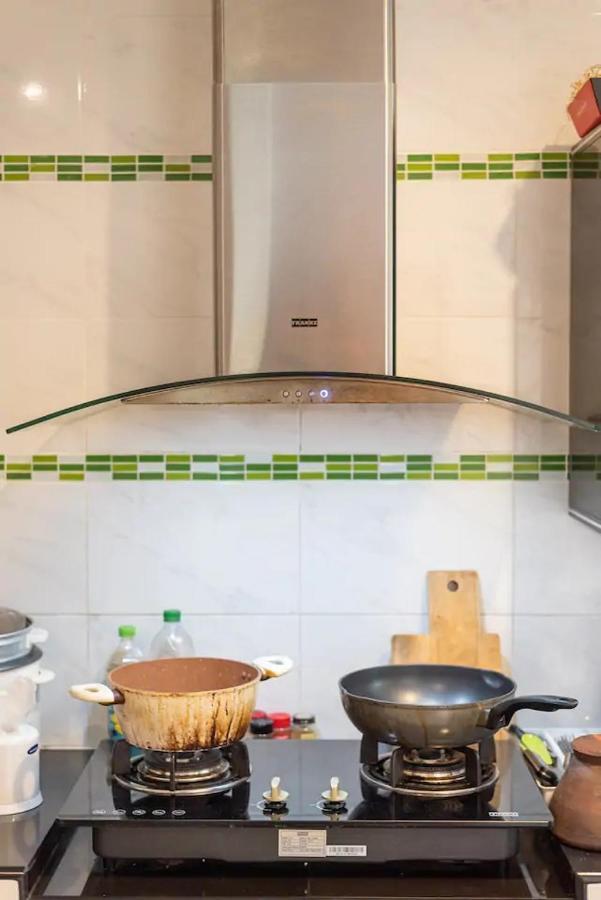 Loft Style Townhouse Near Old City เชียงใหม่ ภายนอก รูปภาพ