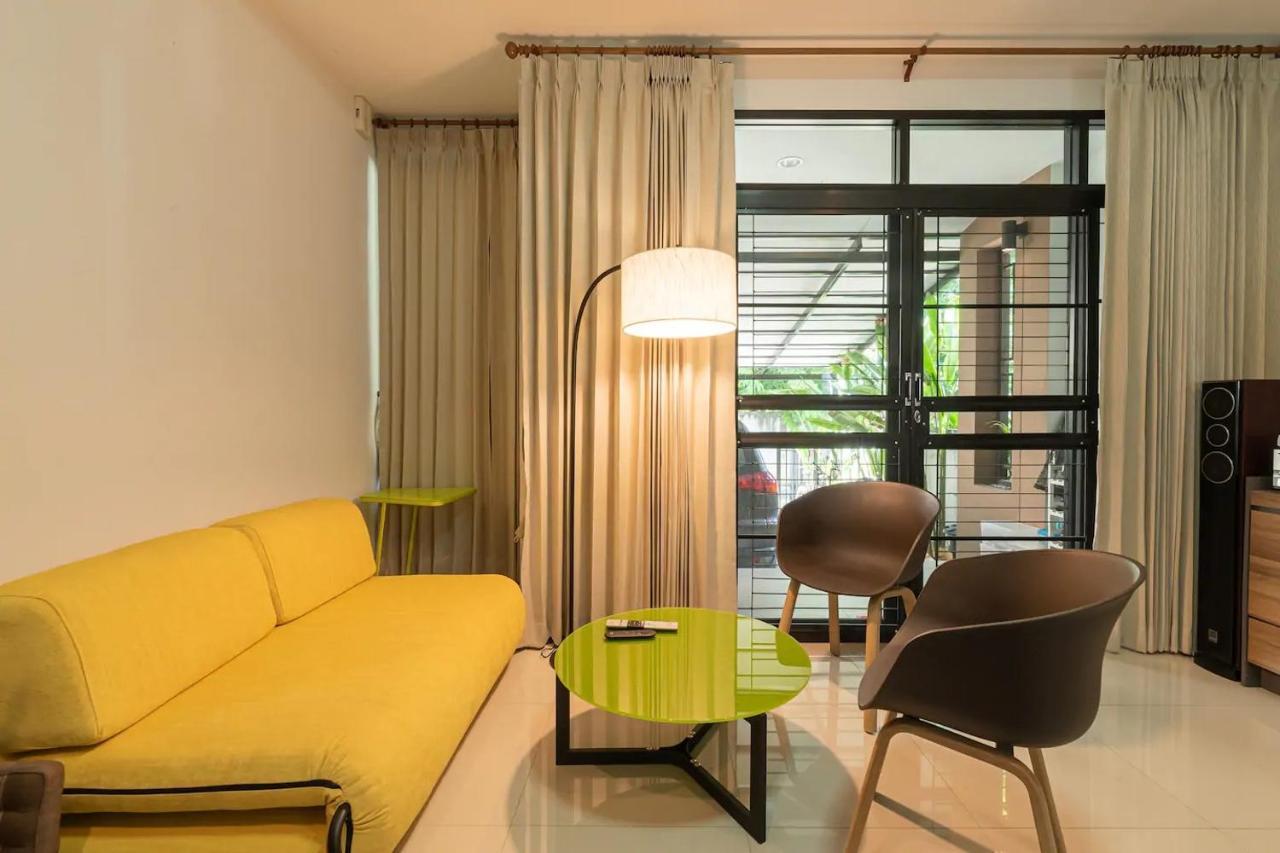 Loft Style Townhouse Near Old City เชียงใหม่ ภายนอก รูปภาพ
